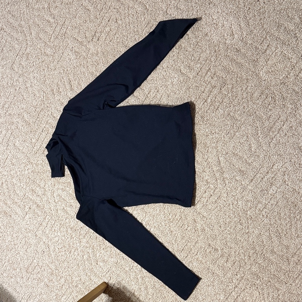 Abercrombie & Fitch Black Long Sleeve Mock Neck Top with Shoulder Cutout Detail - Picture 4 of 5